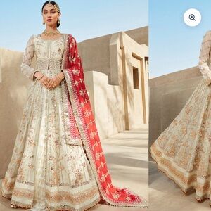Red And Off White Anarkali Style Lehenga Lashkaraa XL